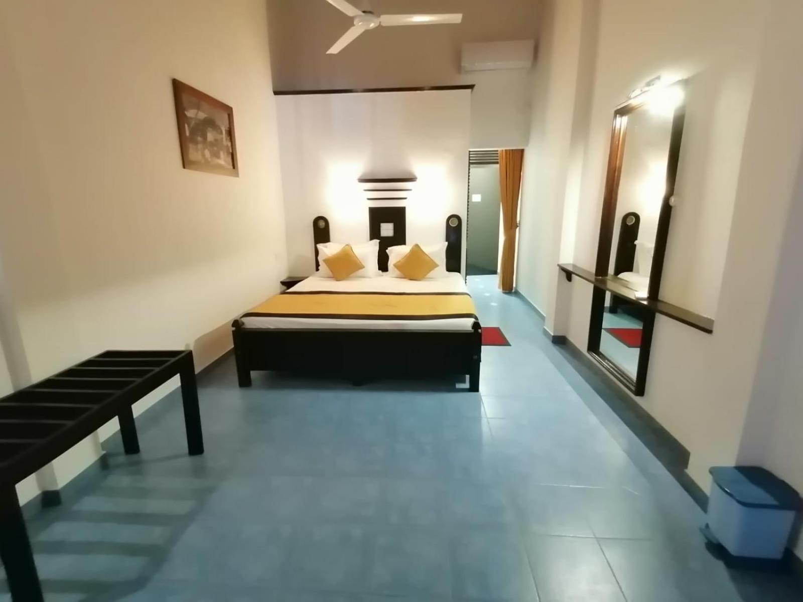 Dalawella Beach Resort Унаватуна Екстер'єр фото