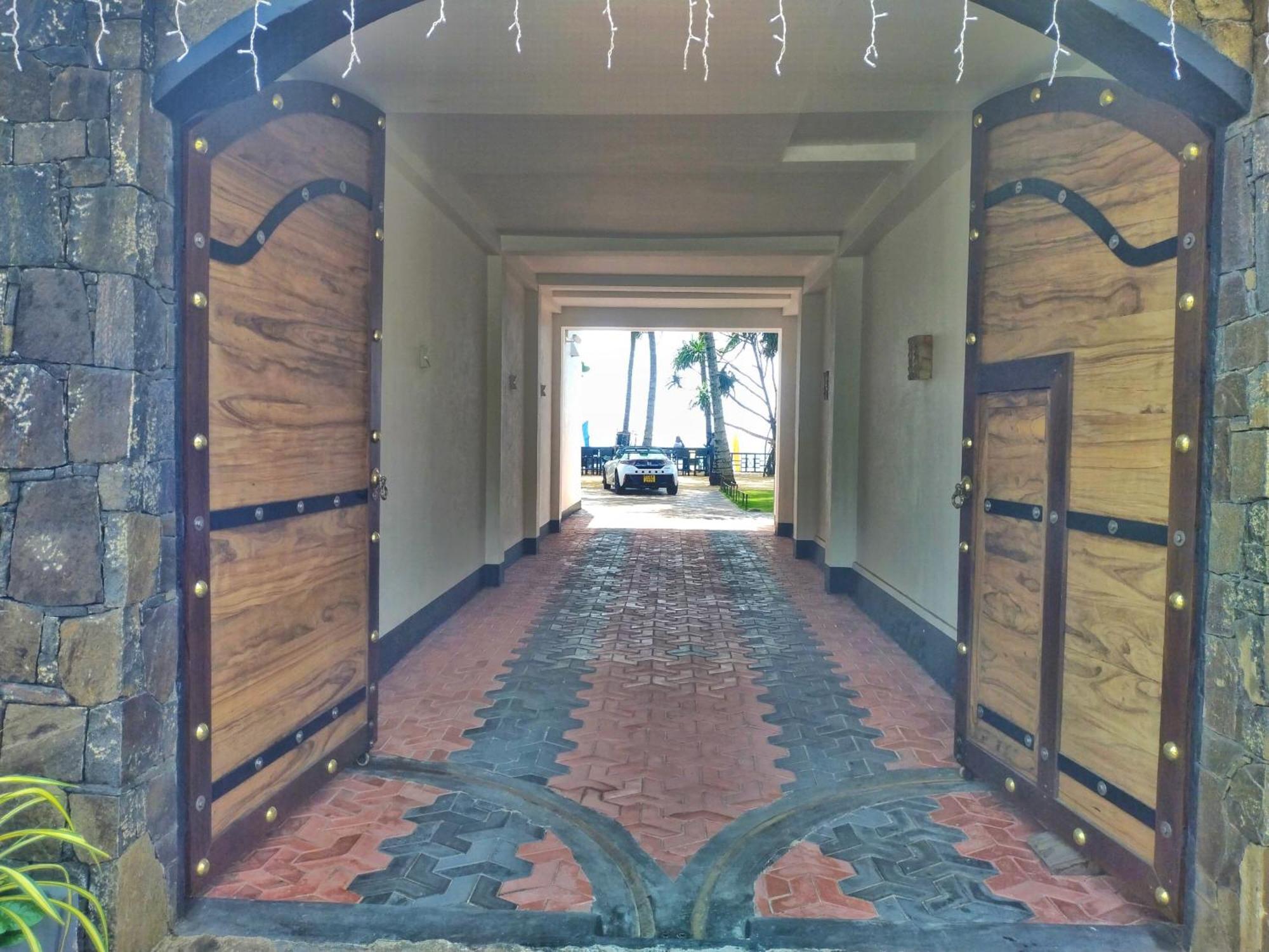 Dalawella Beach Resort Унаватуна Екстер'єр фото
