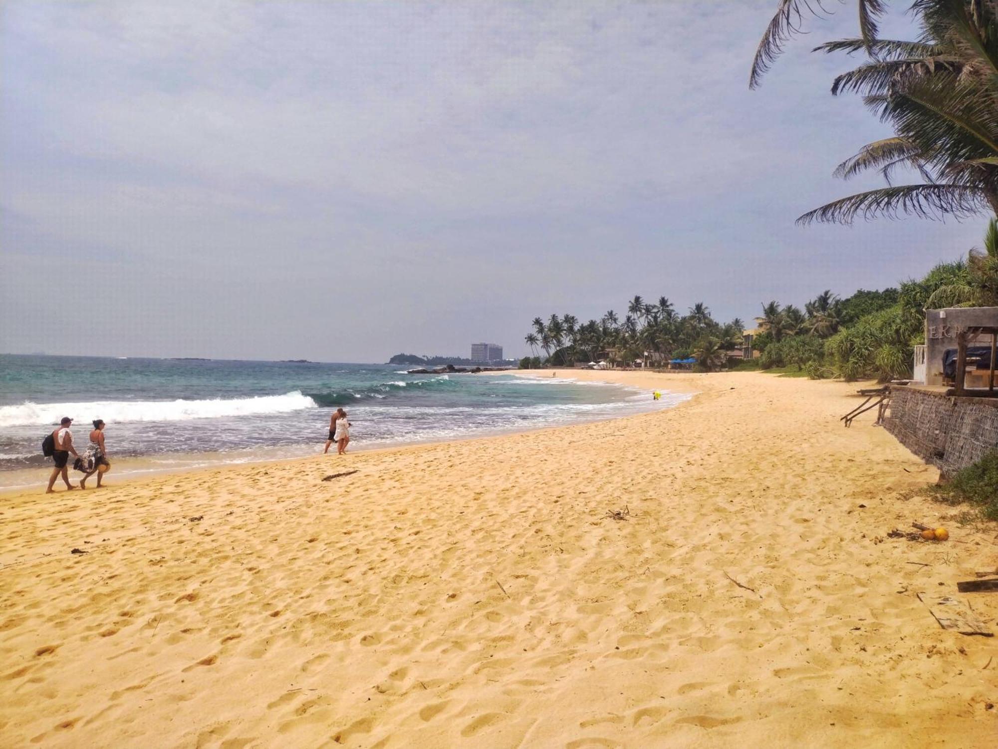 Dalawella Beach Resort Унаватуна Екстер'єр фото