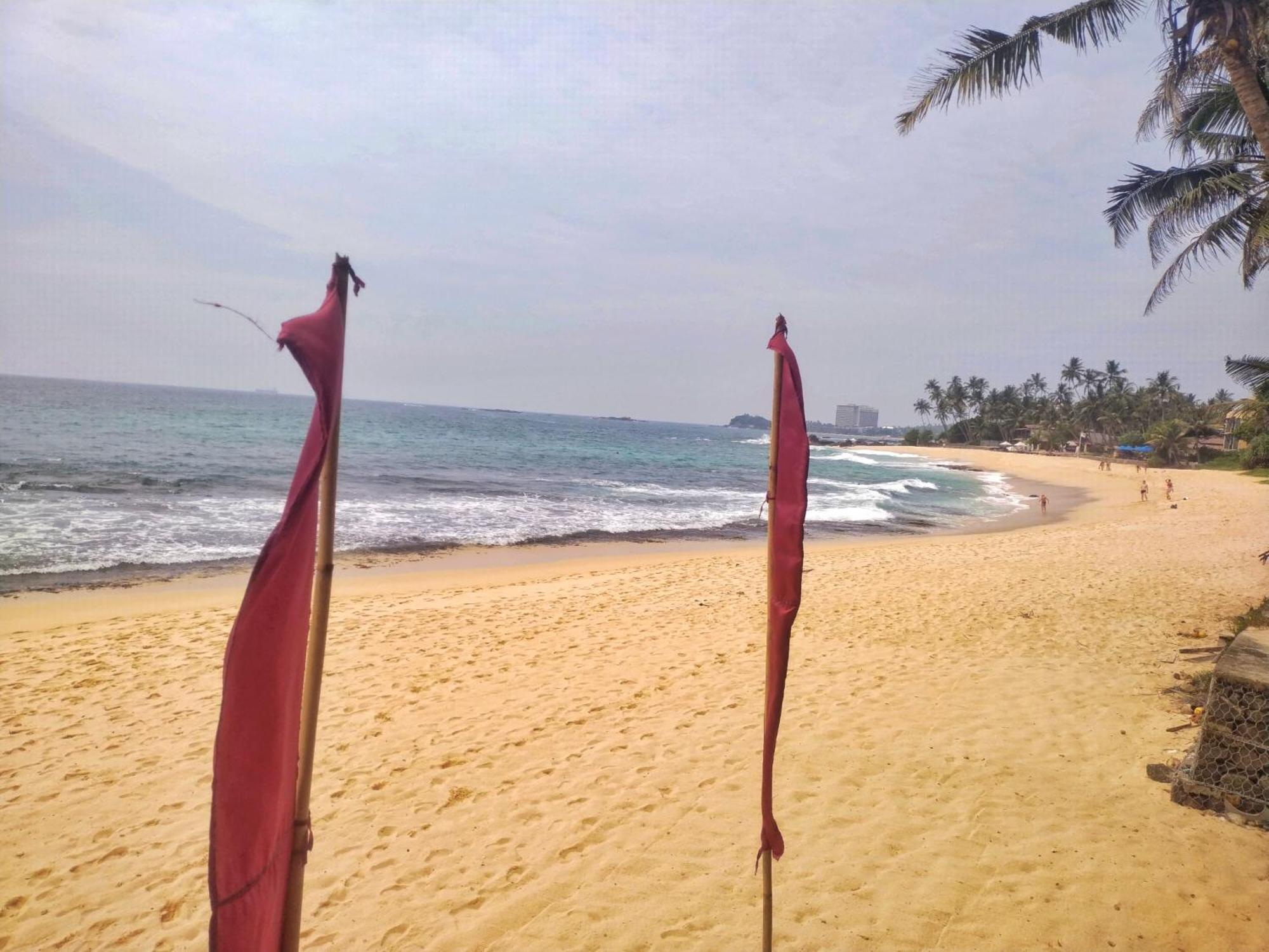 Dalawella Beach Resort Унаватуна Екстер'єр фото